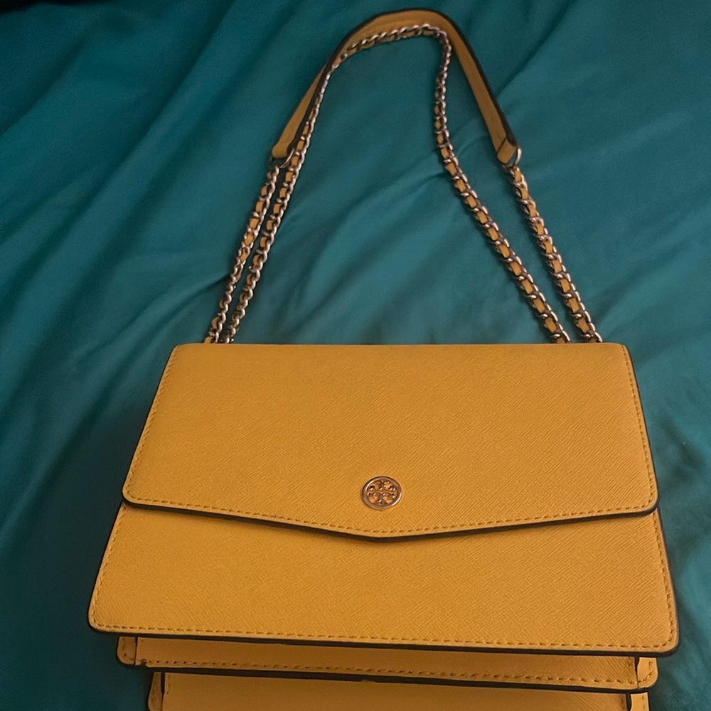 Tory burch Robinson convertible